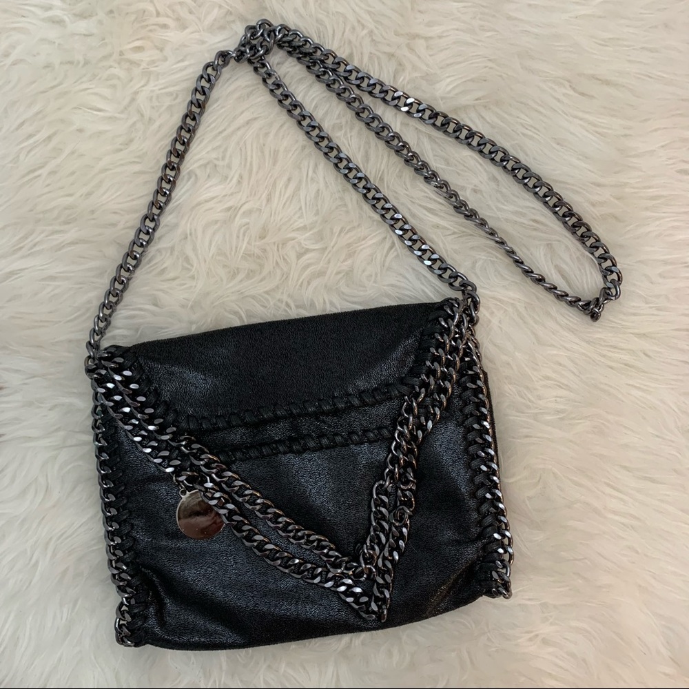 Like New Chain Handbag